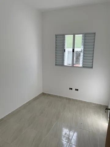 Casa à venda com 2 quartos, 75m² - Foto 4